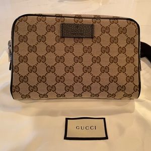 New Gucci GG Supreme belt bag.  Never worn, still includes stuffing, dust bag.